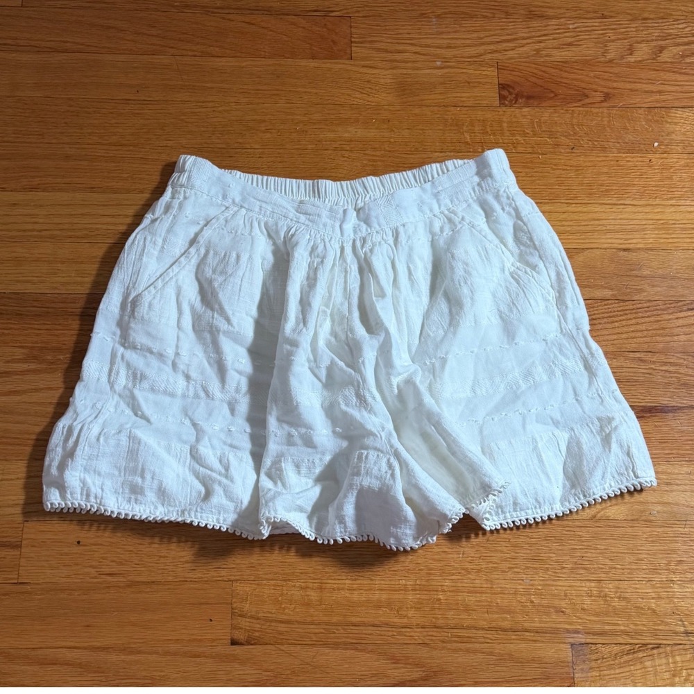 Free People White Textured Pom Pom Trim Shorts Size L Elastic Waist Boho Beach